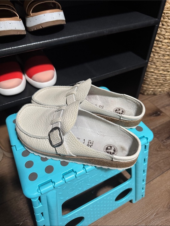 Birkenstock Shoes - Birkenstock women Cream Slip-On Moccasins with Buckle Accent